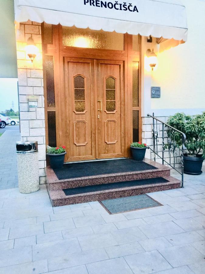 Отель Stara Lipa Tasner Free Kitchen&Garage&Parking-Self Check In Марибор Экстерьер фото